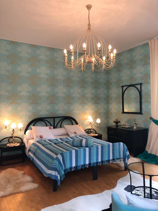 Chateau Les Tourelles Bertrix Pokoj fotografie
