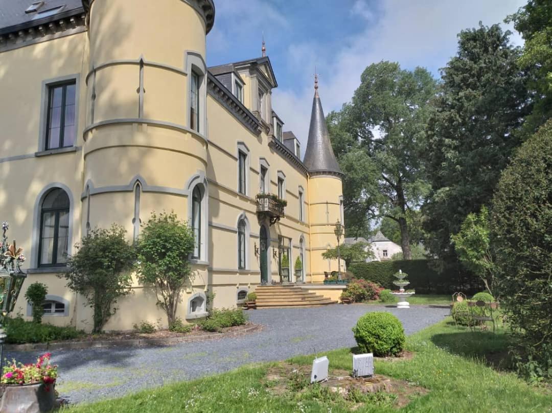 Chateau Les Tourelles Bertrix Exteriér fotografie
